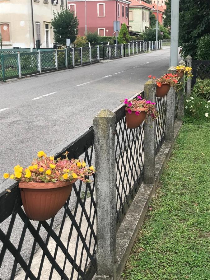 Crespi D'Adda A "Colori" Villa Capriate San Gervasio Exterior photo